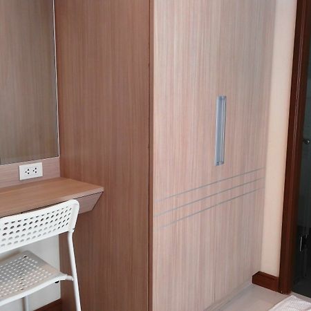 Ur 22 Residence Bangkok Exterior photo
